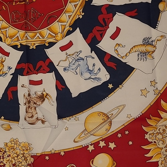 New in Package Horoscope Unbranded Silk Look Scarf - Picture 9 of 12